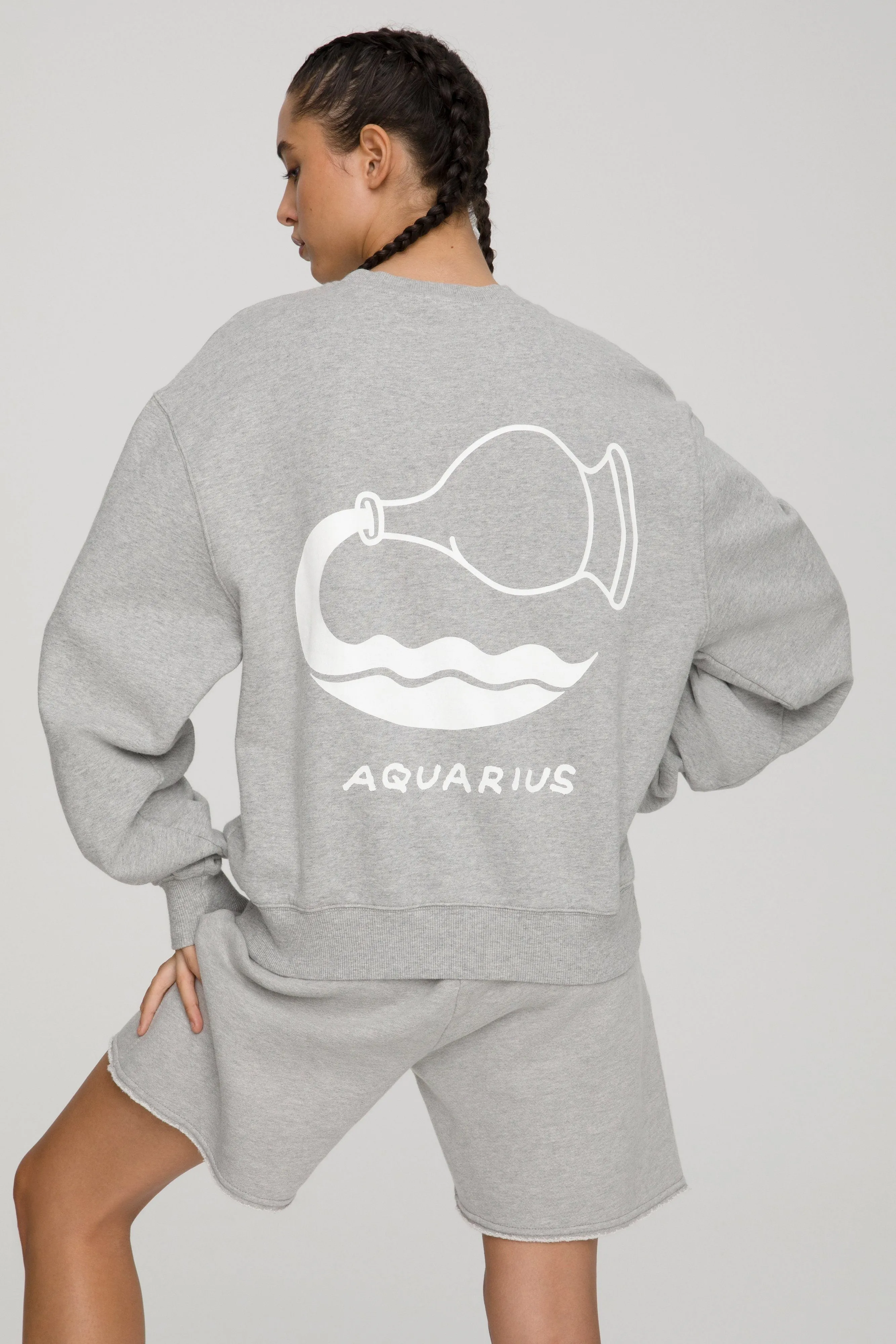 AQUARIUS BOYFRIEND SWEATSHIRT | AQUARIUS