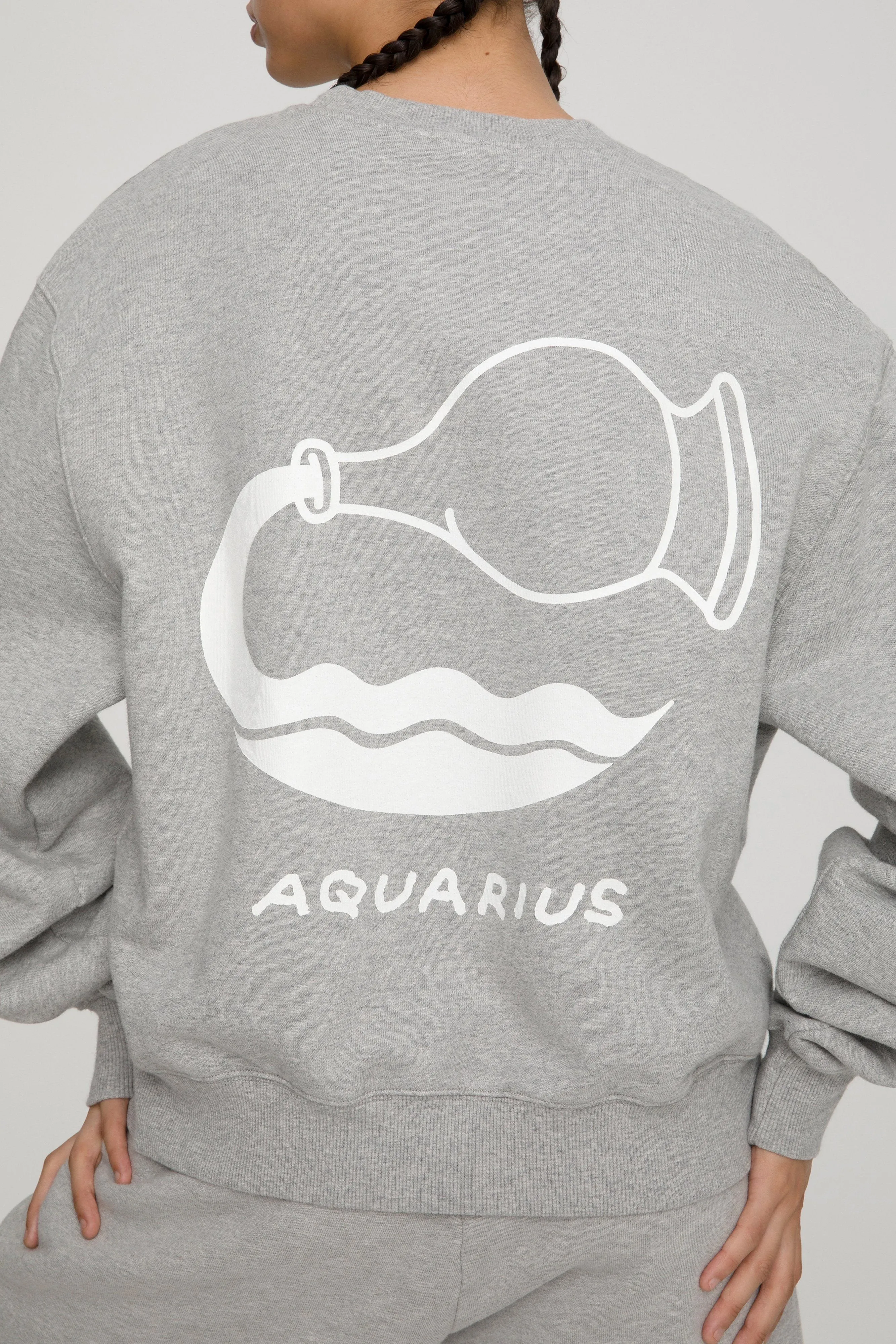 AQUARIUS BOYFRIEND SWEATSHIRT | AQUARIUS