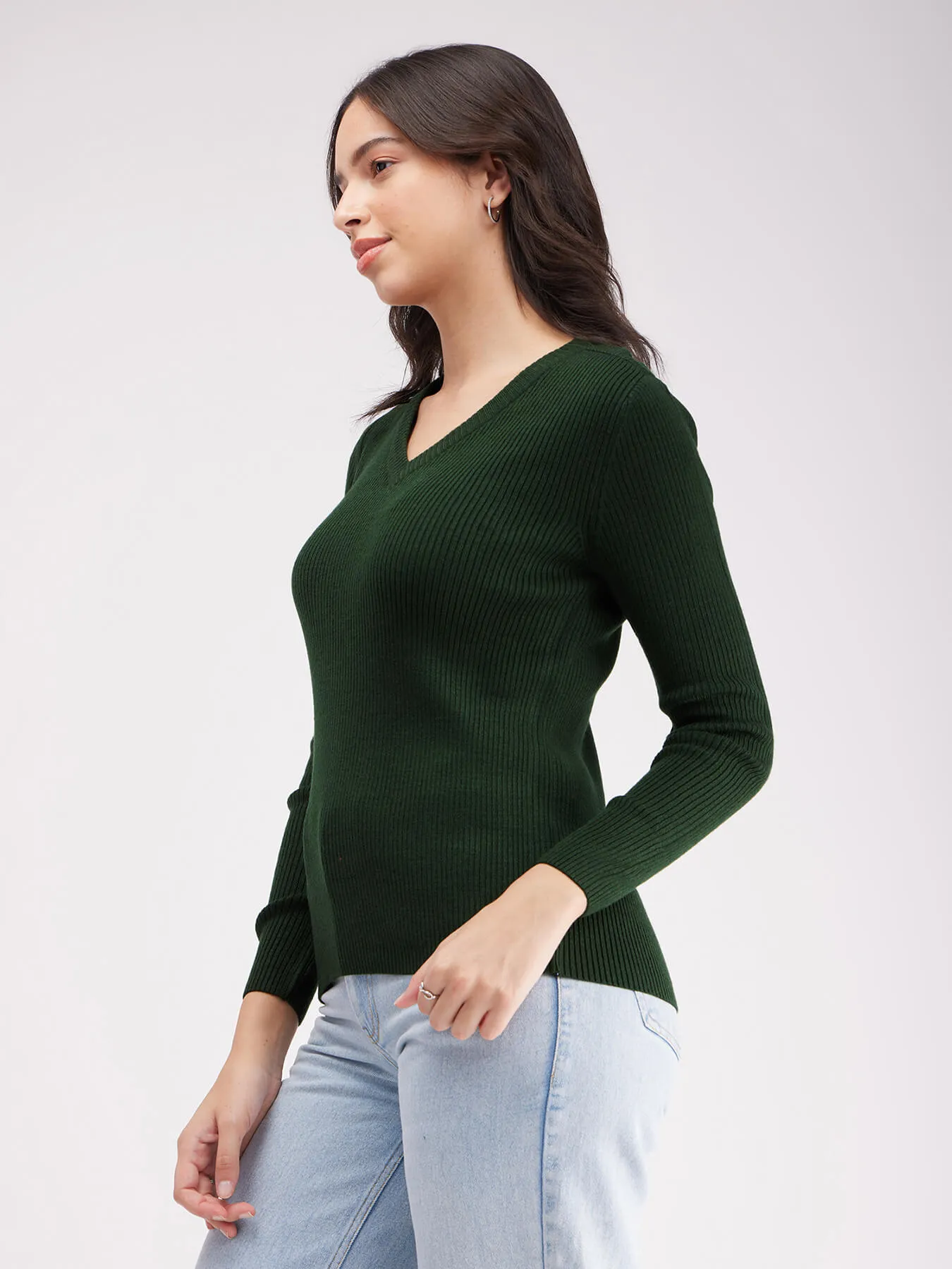 Essential V Neck Knit - Olive