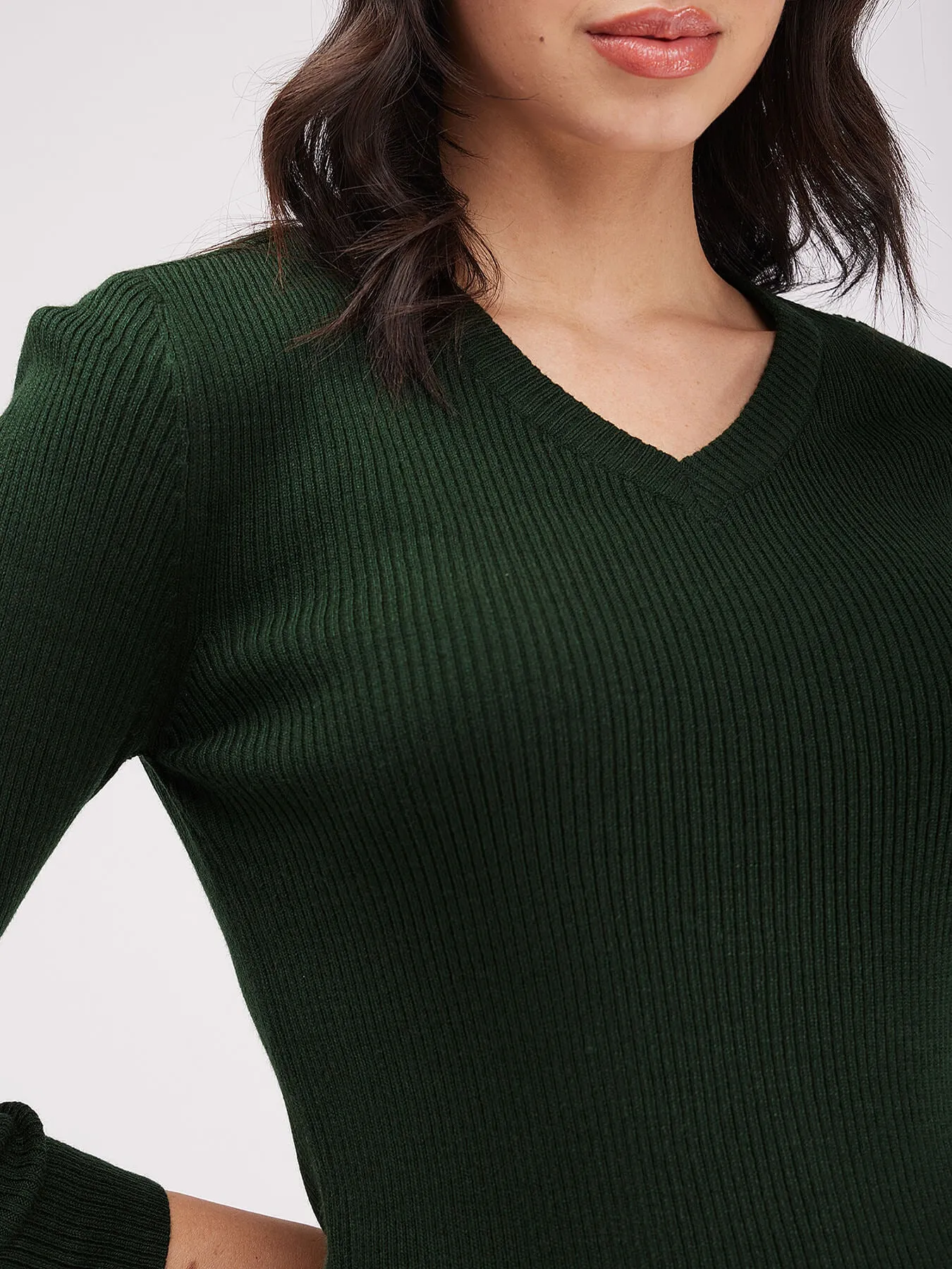 Essential V Neck Knit - Olive