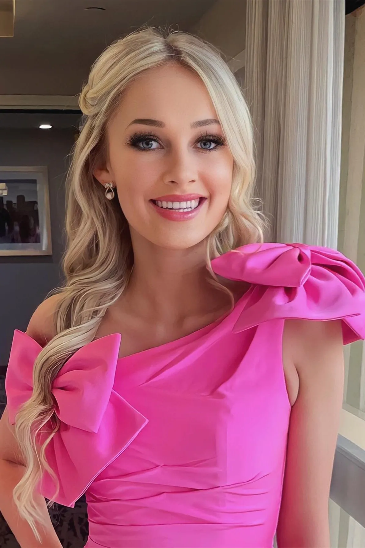 Noelle |Hot Pink One Shoulder Sheath Homecoming Dress with Bows